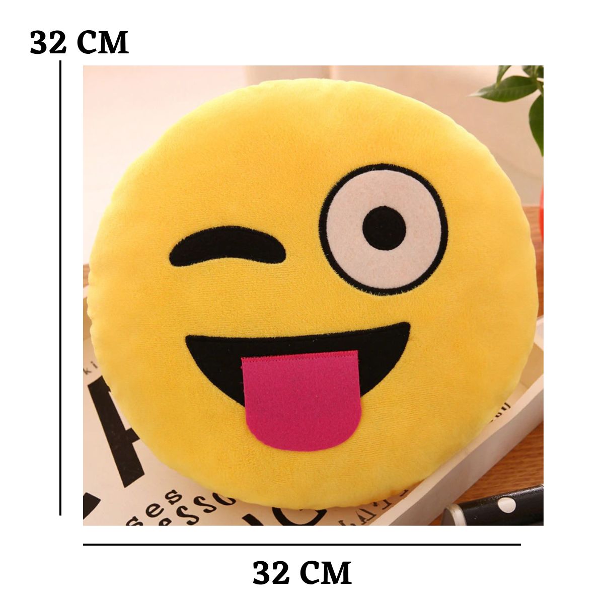 Round Smiley - Pillow (assorted)